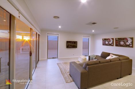 Property photo of 32 Flack Crescent Boorooma NSW 2650