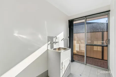 Property photo of 8 Valli Link Byford WA 6122