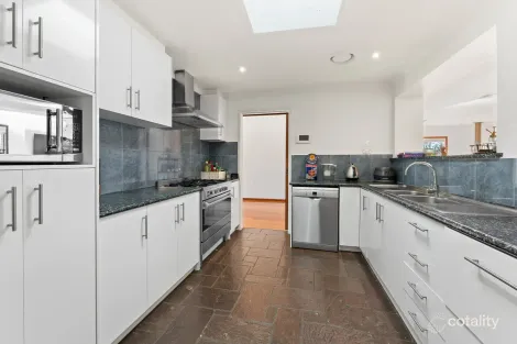 Property photo of 4 Alma Close Mulgrave VIC 3170