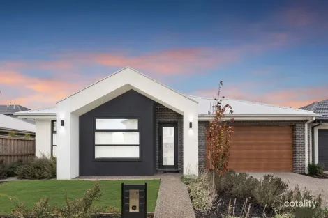 3 Dixon St, Mickleham, VIC 3064