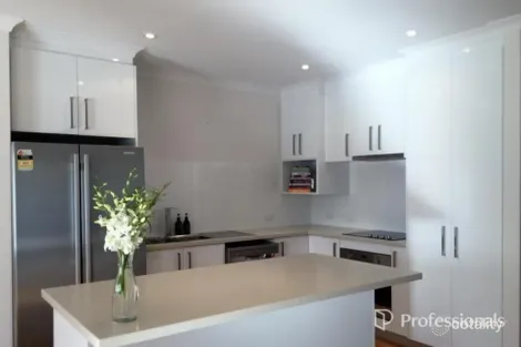 Property photo of 28 Vaucluse Way Coodanup WA 6210