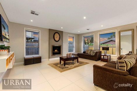 Property photo of 13 Faxon Close Colebee NSW 2761