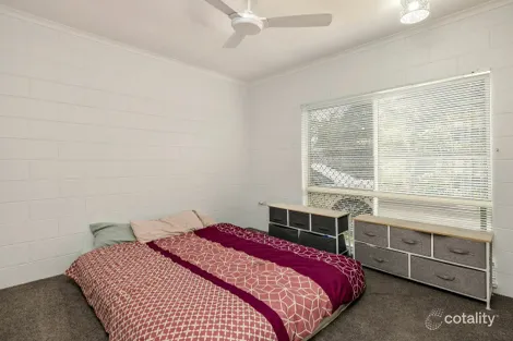 Property photo of 1/130 Robert Road Bentley Park QLD 4869
