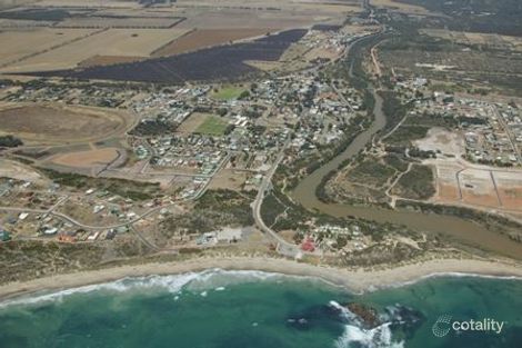 Property photo of 13 Poole View Dongara WA 6525