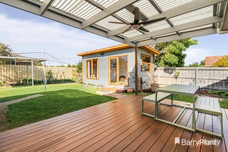 Property photo of 2 Clinnick Street Reservoir VIC 3073