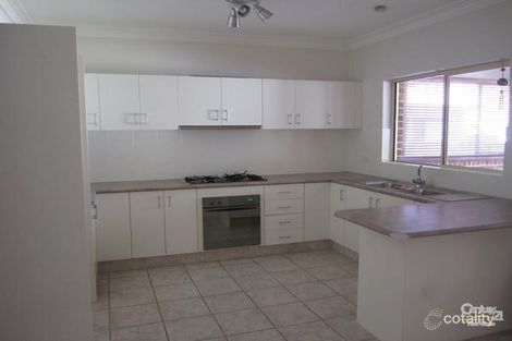 Property photo of 2 Rabaul Close Bossley Park NSW 2176