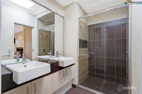 Property photo of 61 Victoria Cross Parade Wodonga VIC 3690