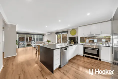 Property photo of 35 Mimulus Road Maddingley VIC 3340