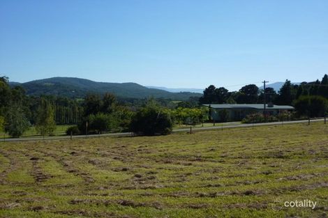 15 Woodside Rd, Seville, VIC 3139