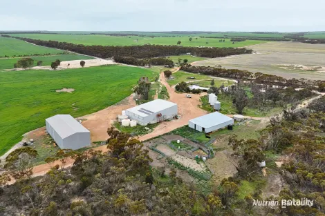 1530 Billericay Rd E, South Kumminin, WA 6368