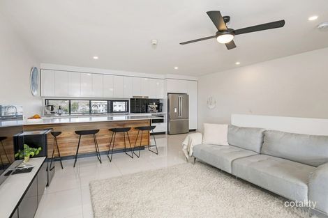 Property photo of 18/62 Shottery Street Yeronga QLD 4104