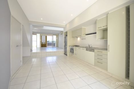 Property photo of 6 Lader Terrace Varsity Lakes QLD 4227