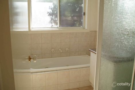 Property photo of 2/17 Latham Street Bentleigh East VIC 3165