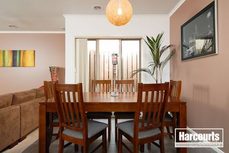 Property photo of 17 Tranquil Lane Cranbourne North VIC 3977