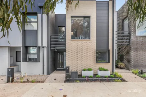 Property photo of 15 Supine Walk Mount Duneed VIC 3217