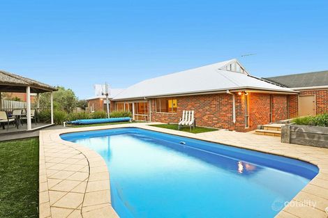 Property photo of 2 Keating Court Highton VIC 3216