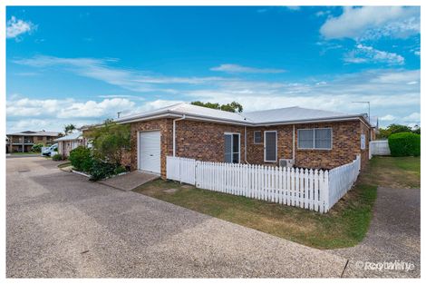 4/3 Kingfisher Pde, Norman Gardens, QLD 4701