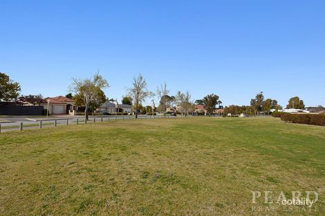 Property photo of 4 Santona Boulevard Ellenbrook WA 6069