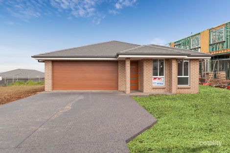 Property photo of 10 Ivory Curl Street Gregory Hills NSW 2557