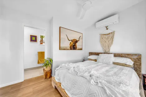 Property photo of 48 Blackcurrant Drive Hideaway Bay QLD 4800