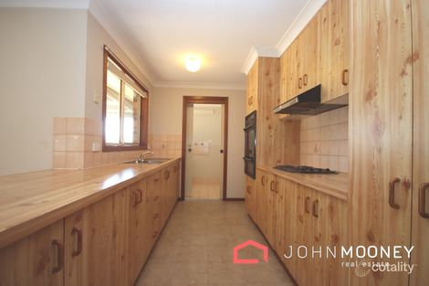 Property photo of 12 Nardoo Street Glenfield Park NSW 2650
