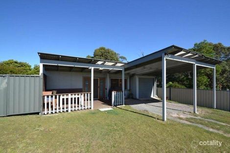 12 Ravenscliffe Rd, Shoalhaven Heads, NSW 2535