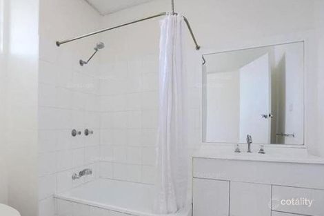 Property photo of 2/34 Main Avenue Wilston QLD 4051