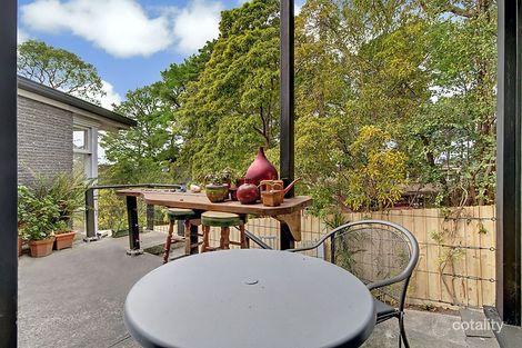 Property photo of 16 Summit Crescent Ringwood North VIC 3134