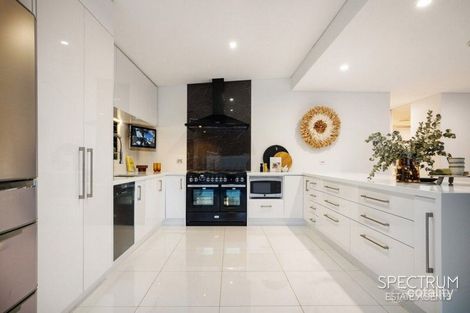 Property photo of 42 Korong Street Southport QLD 4215