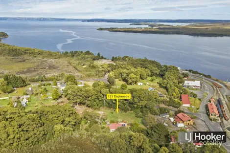 121 Esplanade, Strahan, TAS 7468