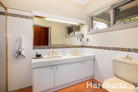 Property photo of 15 Lobosco Court Kilsyth VIC 3137