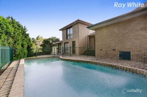 Property photo of 12 Aquila Crescent Endeavour Hills VIC 3802