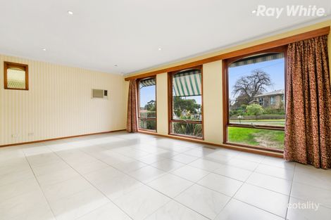 Property photo of 12 Aquila Crescent Endeavour Hills VIC 3802