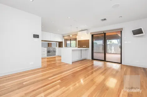 Property photo of 77 Australia Drive Taylors Lakes VIC 3038