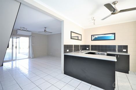 Property photo of 4/18 Robert Road Bentley Park QLD 4869