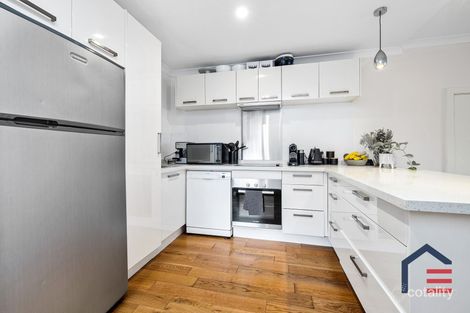 Property photo of 2/22 Tenth Avenue Maylands WA 6051