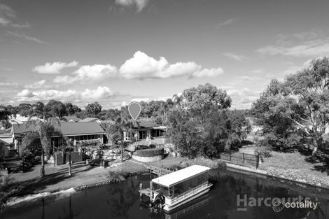 Property photo of 1 Robertson Grove South Yunderup WA 6208