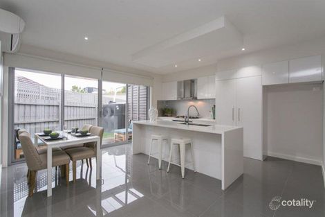 Property photo of 1/1 Warland Road Hampton East VIC 3188