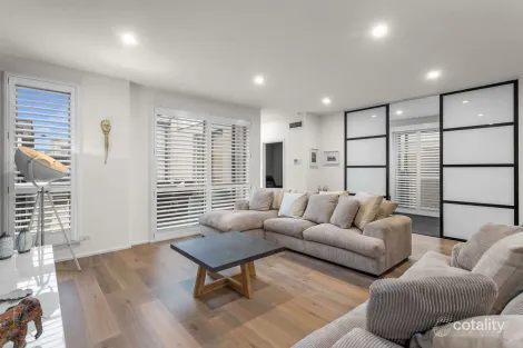 Property photo of 17 Seaspray Close Safety Beach VIC 3936