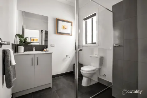 Property photo of 33 Cotter Way Truganina VIC 3029