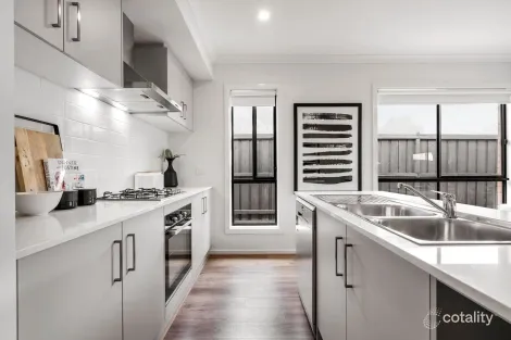 Property photo of 33 Cotter Way Truganina VIC 3029