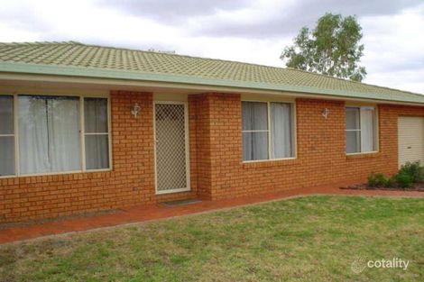 Property photo of 80 Sturt Circle Dubbo NSW 2830