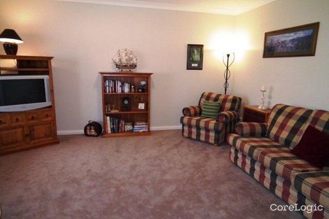 Property photo of 8 Christina Place Griffith NSW 2680