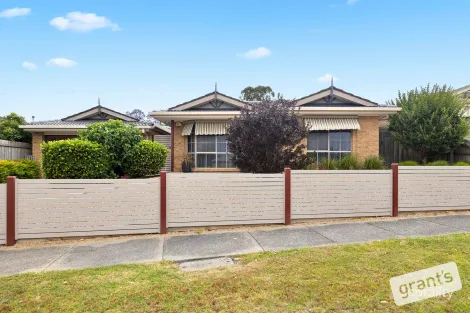 54 Jacksons Rd, Narre Warren, VIC 3805