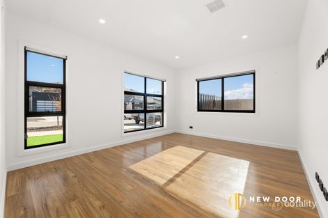 Property photo of 66 Ken Herde Crescent Taylor ACT 2913
