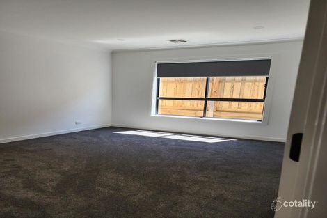 22 Cumberland Dr, Mickleham, VIC 3064