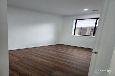 Property photo of 41 Alloca Crescent Donnybrook VIC 3064