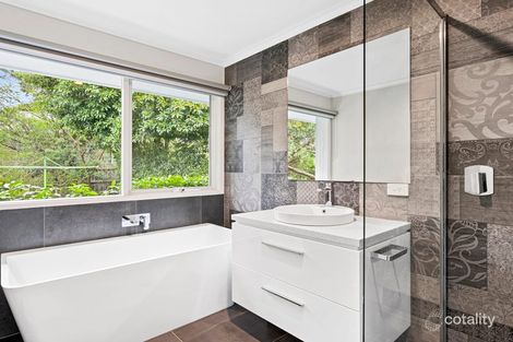 Property photo of 18 Le Grand Mews Mount Eliza VIC 3930