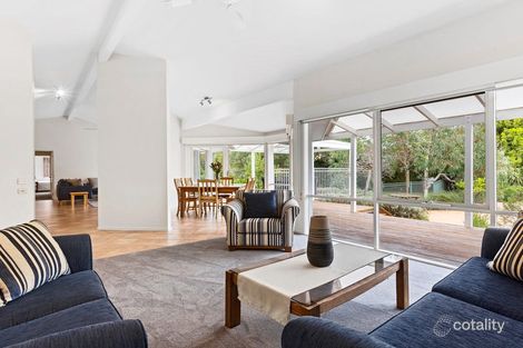 Property photo of 18 Le Grand Mews Mount Eliza VIC 3930