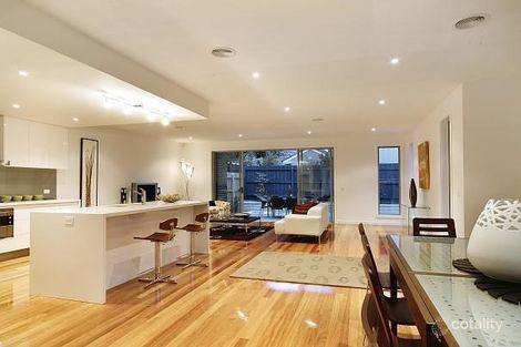 Property photo of 18 Evelyn Street Bentleigh VIC 3204